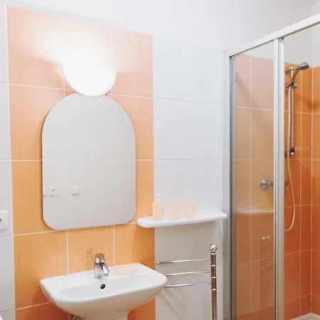 Renata - Renata 12 公寓 *